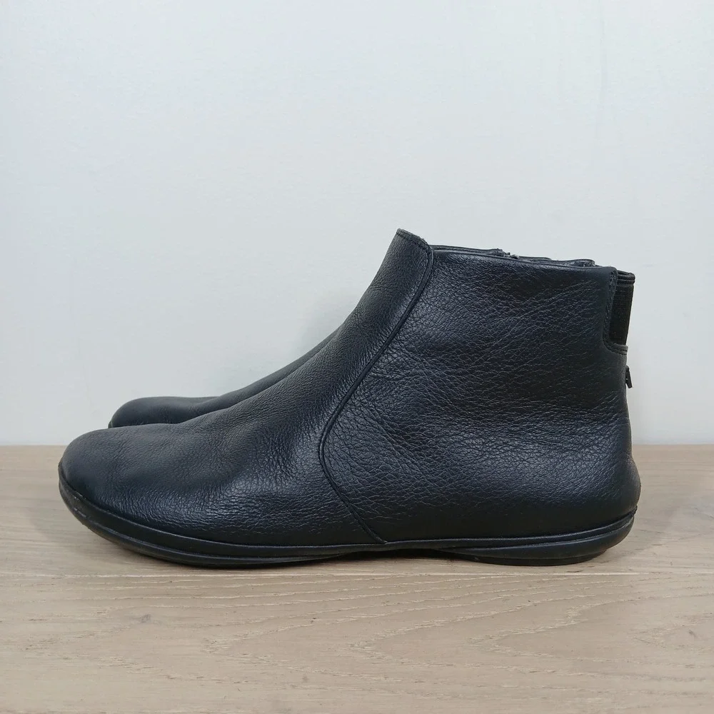 Camper Ankle Boots Womens 9 Black Leather Minimalist Comfort Casual Zip